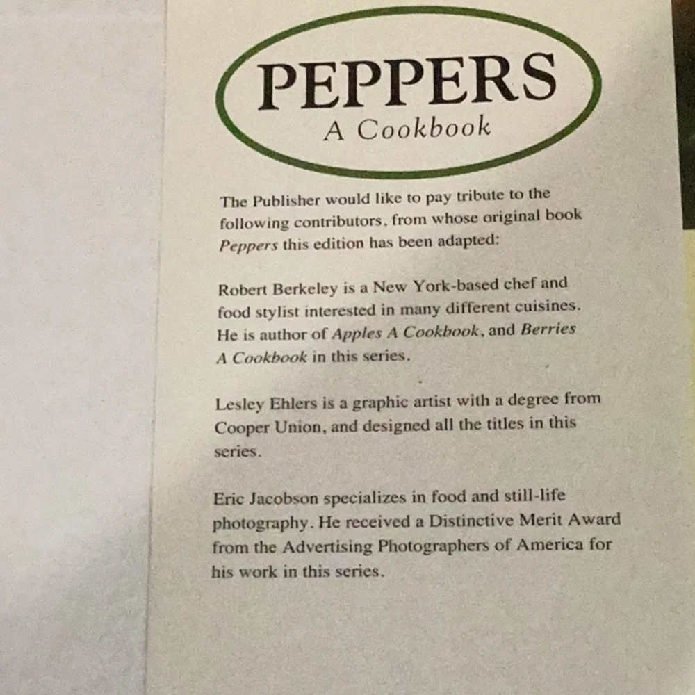 🌶️🫑  PEPPERS 🌶️  A Cookbook HARDCOVER BOOK 📚